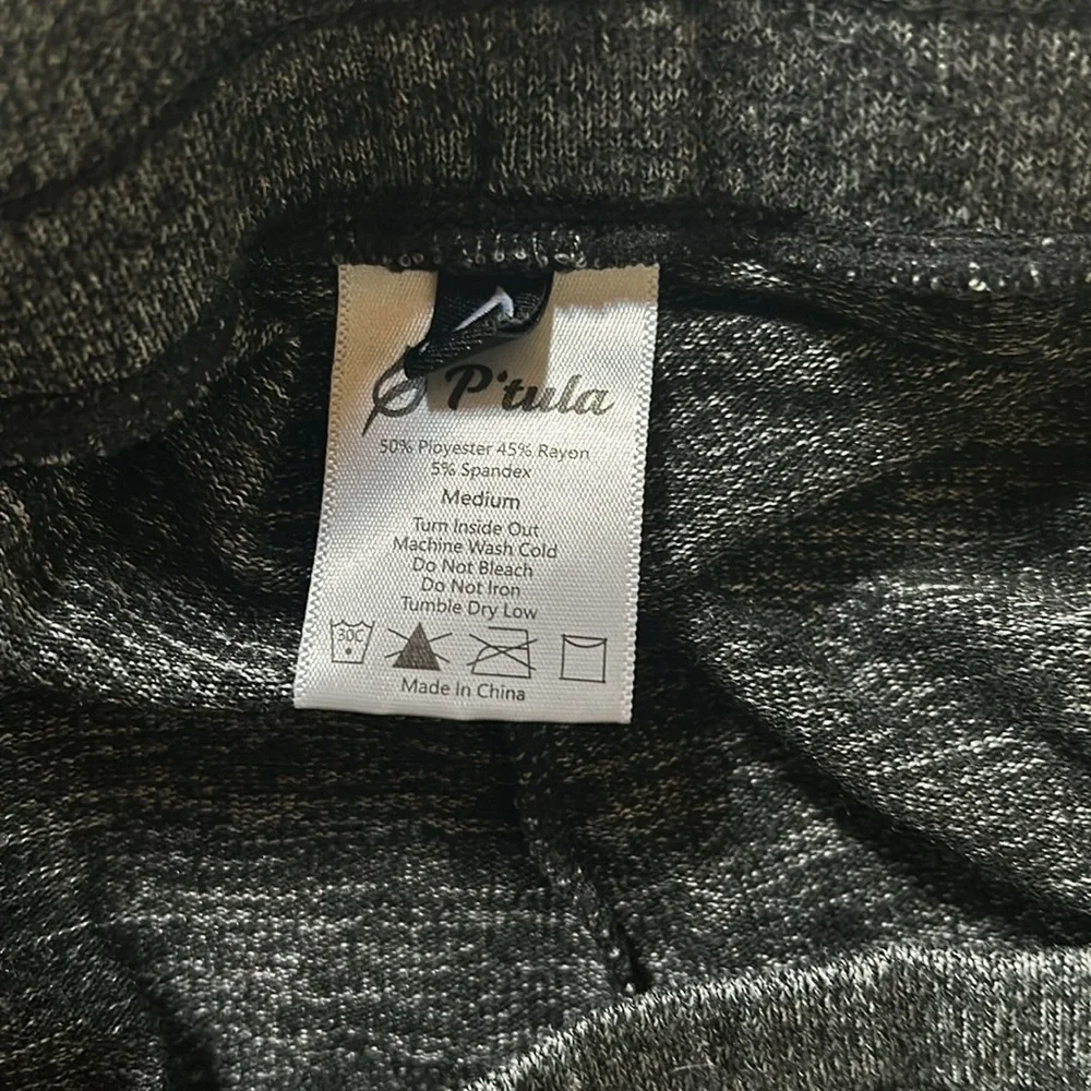 Ptula athletic shorts - Picture 3 of 3